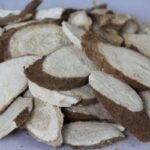Sắn lát khô/ Dried cassava slices